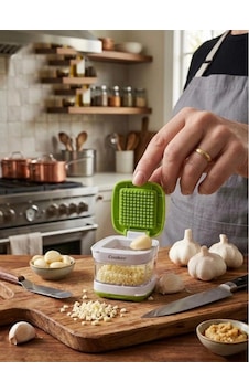 Cooker Hazneli Sarımsak Doğrayıcı Çok Renkli