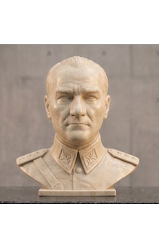 Sınırlı Üretim Hissi Veren Özel Dekoratif 15 Cm Atatürk Figürü Masaüstü Kaliteli Hediyelik Sınırlı Üretim Hissi Veren Özel Dekoratif 15 Cm Atatürk Figürü Masaüstü Kaliteli Hediyelik