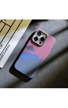 Apple Uyumlu iPhone 15 Pro Magsafe Kılıf Carbon Desenli Premium Kapak 1 Renk Siyah Apple Uyumlu iPhone 15 Pro Magsafe Kılıf Carbon Desenli Premium Kapak 1 Renk Siyah
