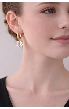 Vivante Gold Beyaz Kristal Taşlı Altın Renkli Tasarım Lüks Altın Kaplama Küpe Sarı Vivante Gold Beyaz Kristal Taşlı Altın Renkli Tasarım Lüks Altın Kaplama Küpe Sarı