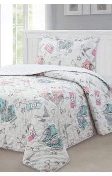 Cute Girl Genç Ve Çocuk Tek Kişilik Yatak Örtüsü 180x240 Çok Renkli Cute Girl Genç Ve Çocuk Tek Kişilik Yatak Örtüsü 180x240 Çok Renkli