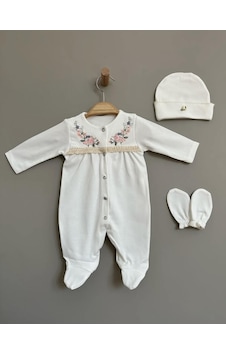 Buse&Eylül Bebe Çiçek Nakışlı Kroşetalı 3 Parça Kız Bebek Tulum-Ekru Buse&Eylül Bebe Çiçek Nakışlı Kroşetalı 3 Parça Kız Bebek Tulum-Ekru