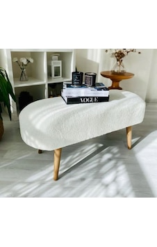Geniş Oturum Alanlı Oval Bench Puf Beyaz Peluş Kumaş Kedi Pufu Kedi Oturağı Geniş Oturum Alanlı Oval Bench Puf Beyaz Peluş Kumaş Kedi Pufu Kedi Oturağı