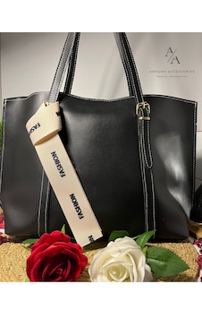 Amoura Kontrast Dikişli Ve Fashion Aksesuarlı Büyük Boy Tote Çanta Asil Siyah Amoura Kontrast Dikişli Ve Fashion Aksesuarlı Büyük Boy Tote Çanta Asil Siyah