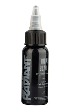 Tribal Black Radiant Dövme Boyası 30ml Yoğun Siyah Profesyonel Tattoo Ink Tribal Black Radiant Dövme Boyası 30ml Yoğun Siyah Profesyonel Tattoo Ink