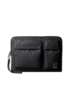 Calvin Klein Utılıty Emblem Laptop Siyah Jakarlı 14inç Laptop Kılıfı Calvin Klein Utılıty Emblem Laptop Siyah Jakarlı 14inç Laptop Kılıfı