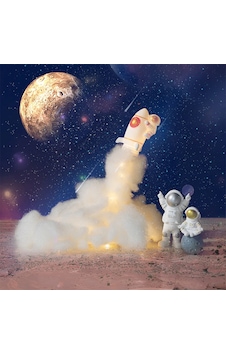 Uçan Astronot Tasarımlı Gece Lambası Sarı Uçan Astronot Tasarımlı Gece Lambası Sarı