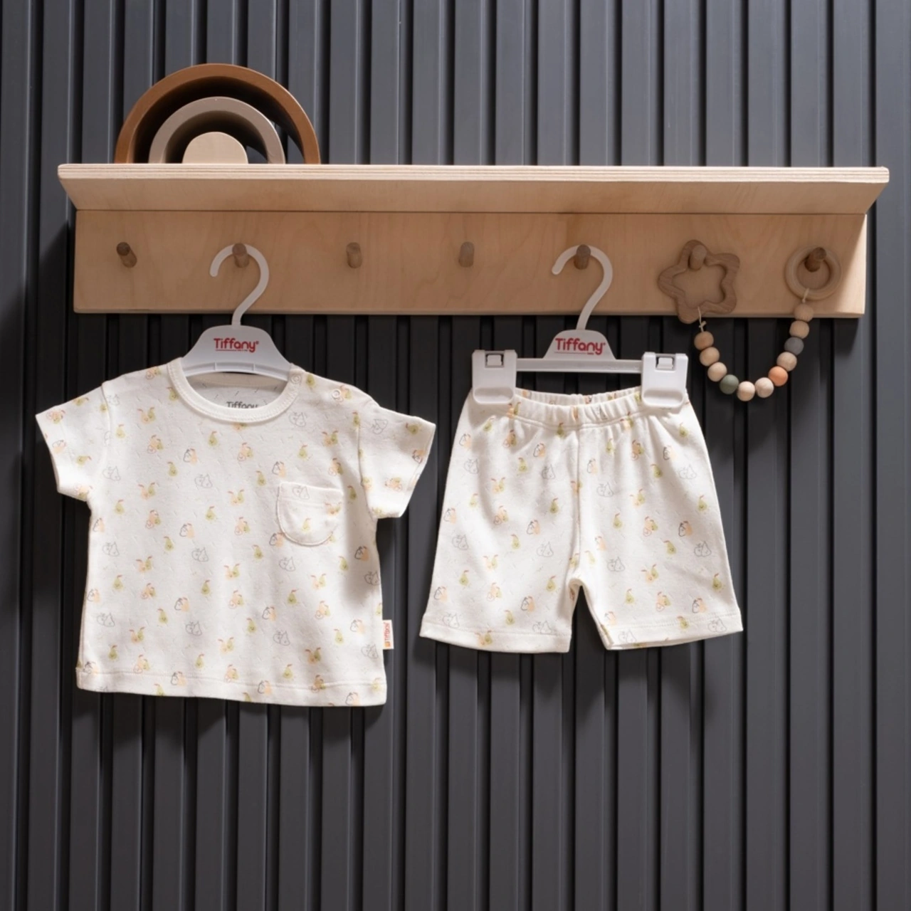 Tiffany Baby & Kids Tiffany Baby Pear Jakarlı Theme Şortlu Takım 40104 Ekru Tiffany Baby & Kids Tiffany Baby Pear Jakarlı Theme Şortlu Takım 40104 Ekru