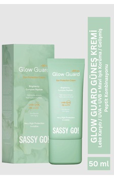 Sassy Go Glow Guard Koruyucu Ve Leke Karşıtı Güneş Kremi SPF50+ 50 ML Sassy Go Glow Guard Koruyucu Ve Leke Karşıtı Güneş Kremi SPF50+ 50 ML