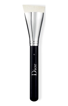 Dior Contour Brush - Kontür Fırçası N 15 Dior Contour Brush - Kontür Fırçası N 15