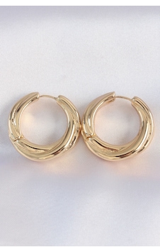 Pirinç Gold Renk Asimetrik Kıvrım Küpe Altın Pirinç Gold Renk Asimetrik Kıvrım Küpe Altın