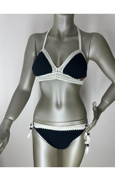 İvita Siyah-bej 2 Renk Dantel Detaylı Çok Tarz El Örgüsü Bikini İvita Siyah-bej 2 Renk Dantel Detaylı Çok Tarz El Örgüsü Bikini