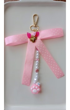 Wisheratelier Büyük Fiyonk Detaylı Çanta Charmı Anahtarlık Açık Pembe Wisheratelier Büyük Fiyonk Detaylı Çanta Charmı Anahtarlık Açık Pembe