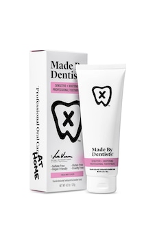 Made By Dentists Sensitive + Whitening Fresh Mint Diş Macunu 120gr Beyazlık