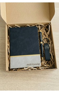 Kişiye Özel Ajanda Set Vıp Defter & Kalem & Anahtarlık Set - Siyah Siyah Kişiye Özel Ajanda Set Vıp Defter & Kalem & Anahtarlık Set - Siyah Siyah