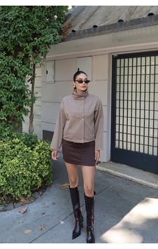 Kechi Woman Gabardin Kumaş Dik Yaka Çıtçıtlı Ceket Bej Kechi Woman Gabardin Kumaş Dik Yaka Çıtçıtlı Ceket Bej