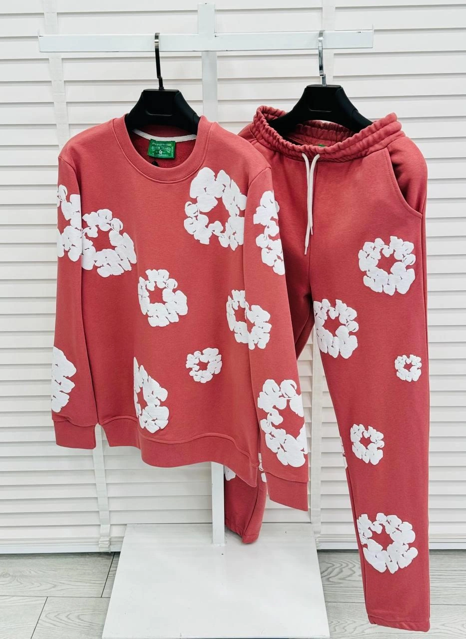 Afri Gül Kurusu Renk Çiçek Desenli Oversize 3 İplik Erkek Eşofman Takımı - %100 Pamuk Gülkurusu Afri Gül Kurusu Renk Çiçek Desenli Oversize 3 İplik Erkek Eşofman Takımı - %100 Pamuk Gülkurusu
