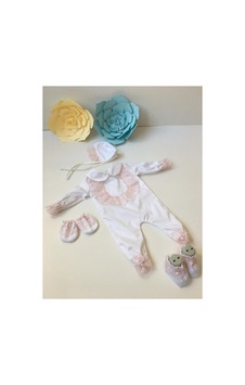 Hayy Baby Kids Wear Beyaz Pembe Dantelli Bebek Tulum Seti Hayy Baby Kids Wear Beyaz Pembe Dantelli Bebek Tulum Seti