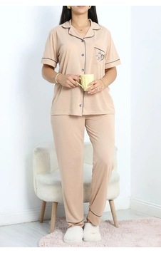 Seka Store Seka Nakışlı Büyük Beden Düğmeli Pijama Takımı Bej - 50618.919. Çok Renkli Seka Store Seka Nakışlı Büyük Beden Düğmeli Pijama Takımı Bej - 50618.919. Çok Renkli