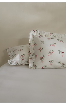 Karaca Home Silvie 2'li Yastık Kılıfı Kırmızı Kırmızı Karaca Home Silvie 2'li Yastık Kılıfı Kırmızı Kırmızı