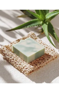 El Yapımı Doğal Argan & Aloe Vera Sabunu 1 Adet 100gr Yoğun Nemlendirici, Besleyici Ve Onarıcı Bakım Argan Yağı El Yapımı Doğal Argan & Aloe Vera Sabunu 1 Adet 100gr Yoğun Nemlendirici, Besleyici Ve Onarıcı Bakım Argan Yağı