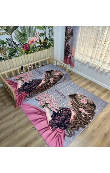 Gül Demet Tutan Kız Dijital Baskı Çocuk Oda Halısı Gül Demet Tutan Kız Dijital Baskı Çocuk Oda Halısı
