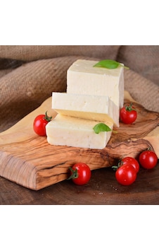 Gurmepark İzmir Bergama Koyun Keçi Tulum Peyniri 250 G Gurmepark İzmir Bergama Koyun Keçi Tulum Peyniri 250 G