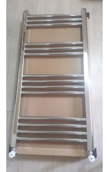 500x1000 krom havlupan + 2 adet radyatör vanası 500x1000 krom havlupan + 2 adet radyatör vanası