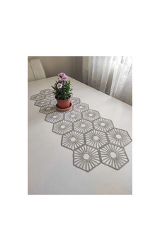 Fransız Dantel Detaylı Tek Runner, Masa Üzerine Runner, Masa Örtüsü Runneri Gri Renkli Fransız Dantel Detaylı Tek Runner, Masa Üzerine Runner, Masa Örtüsü Runneri Gri Renkli