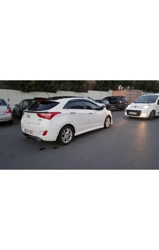 Hyundai i30 Yan Marşpiyel
