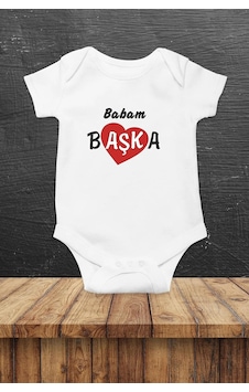 Hediyenza Babam Başka Özel Tasarım Bebek Zıbın Pamuklu Çıtçıtlı Body Beyaz Hediyenza Babam Başka Özel Tasarım Bebek Zıbın Pamuklu Çıtçıtlı Body Beyaz