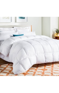 Elassa Soft Elyaf Microfiber Çift Kişilik Yorgan 200 x 220 Beyaz Elassa Soft Elyaf Microfiber Çift Kişilik Yorgan 200 x 220 Beyaz