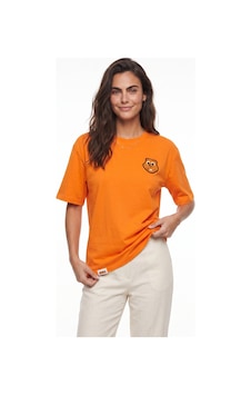Onloox Kadın Turuncu Turuncu Pamuklu Bisiklet Yaka Rahat Kalıp Nakışlı Ayıcık Detaylı Kısa Kollu T-shirt Onloox Kadın Turuncu Turuncu Pamuklu Bisiklet Yaka Rahat Kalıp Nakışlı Ayıcık Detaylı Kısa Kollu T-shirt