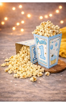 1 Yaş Doğum Günü Mavi Konsept Prens Temalı Popcorn Patlamış Mısır Kutusu 8 Adet Sunum 1 Yaş Doğum Günü Mavi Konsept Prens Temalı Popcorn Patlamış Mısır Kutusu 8 Adet Sunum