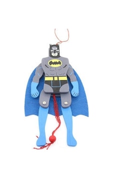 Ahşap Salanan Batman Figürü diğer Ahşap Salanan Batman Figürü diğer