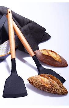 Bambu Saplı Silikon Spatula Siyah 2 Adet Bambu Saplı Silikon Spatula Siyah 2 Adet