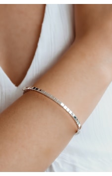 Taşsız Minimal Beyaz Altın Bilezik Taşsız Minimal Beyaz Altın Bilezik