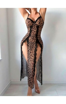 Civetta Şıktasarım Leopar Desenli Yırtmaçlı Dantel İşlemeli Fantezi Uzun Civetta Şıktasarım Leopar Desenli Yırtmaçlı Dantel İşlemeli Fantezi Uzun