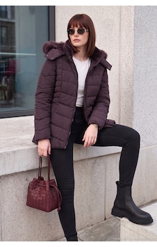 Lela Kapitoneli Slim Fit Çıkarılabilir Kapüşonlu Mont Kadın Mont 497mara Mürdüm Lela Kapitoneli Slim Fit Çıkarılabilir Kapüşonlu Mont Kadın Mont 497mara Mürdüm