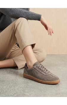 Venüs 2609920k Kadın Hakiki Süet Deri Çizgili Sneaker Ayakkabı Vizon Venüs 2609920k Kadın Hakiki Süet Deri Çizgili Sneaker Ayakkabı Vizon