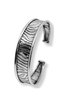 Oya Silver Zebra Desenli Ayarlanabilir Kalın Gümüş Bilezik 0239458 Oya Silver Zebra Desenli Ayarlanabilir Kalın Gümüş Bilezik 0239458
