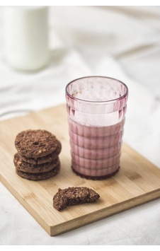 Allegra Mürdüm Akrilik Bardak 400 Ml Şık Su Ve Meşrubat Bardağı Cam Değildir Kırılmaya Allegra Mürdüm Akrilik Bardak 400 Ml Şık Su Ve Meşrubat Bardağı Cam Değildir Kırılmaya