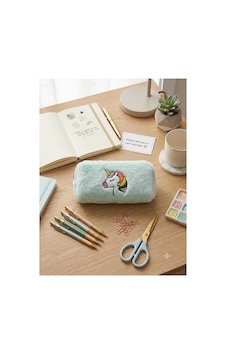 Peluş Kalem Kutusu Kalemlik Kalem Çantası 6x10x19 Cm Orta Boy Yesil Unic Çok Renkli Peluş Kalem Kutusu Kalemlik Kalem Çantası 6x10x19 Cm Orta Boy Yesil Unic Çok Renkli