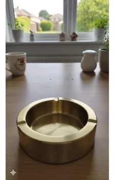 12 Cm Çapında Paslanmaz Çelik Küllük, Hijyenik Ve Modern Tasarım 12 Cm Çapında Paslanmaz Çelik Küllük, Hijyenik Ve Modern Tasarım