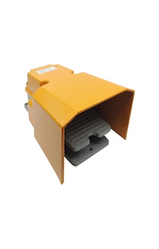 Ap-9 Metal Pedal Kablosuz Döküm Korumalı Kapaklı Ayak Pedalı Ap-9 Metal Pedal Kablosuz Döküm Korumalı Kapaklı Ayak Pedalı