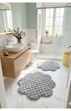 Bubble Papatya Banyo Paspası 2'li Set Pofuduk Yumuşak Peluş Kaymaz Taban Dekoratif Banyo Halısı Gri Bubble Papatya Banyo Paspası 2'li Set Pofuduk Yumuşak Peluş Kaymaz Taban Dekoratif Banyo Halısı Gri