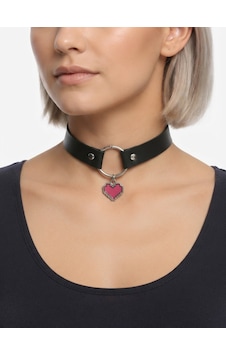 Siyah Pu Deri Haç Figürlü Choker Kolye Gümüş Renk Halka Detaylı Gotik Tarz Kadın Kolye Gtk66 Pembe Siyah Pu Deri Haç Figürlü Choker Kolye Gümüş Renk Halka Detaylı Gotik Tarz Kadın Kolye Gtk66 Pembe
