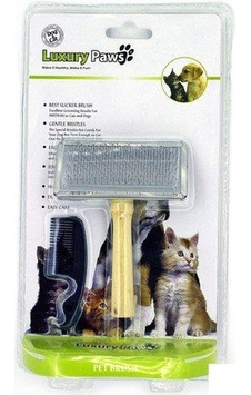 Luxury Paws Ahşap Saplı Metal Kedi Köpek Fırçası Large 14x12 cm. Luxury Paws Ahşap Saplı Metal Kedi Köpek Fırçası Large 14x12 cm.