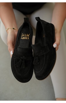 Selin Shoes Belluno Hakiki Deri Püsküllü Kadın Loafer- Siyah Süet