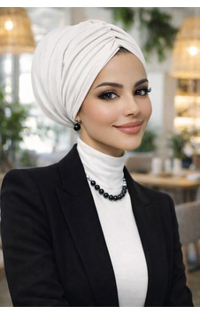 Aişe Tesettür Beyaz Büzgülü Salaş Bone Aişe Tesettür Beyaz Büzgülü Salaş Bone